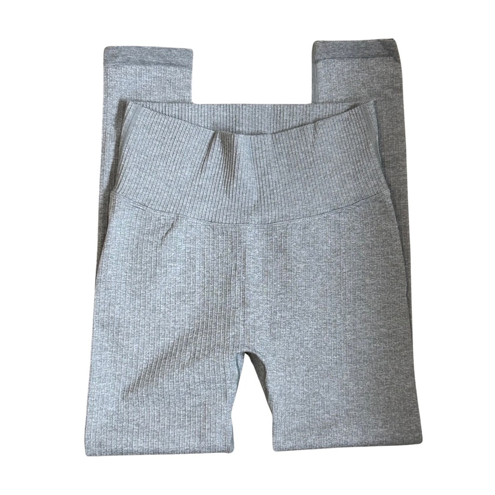 Amazon Grey Ribbed Leggings